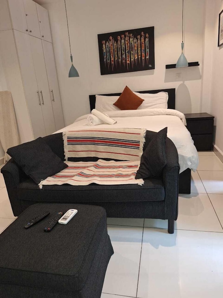Premium Suite — Accra — photo 5