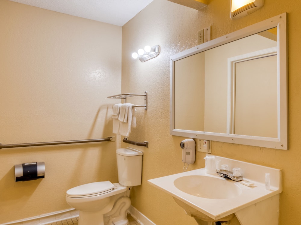 Haven Inn & Suites - photo 18