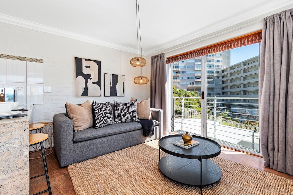 Harbour Terrace 14 by CTHA — 4-Star Luxury Hotel in Cape Town, South Africa