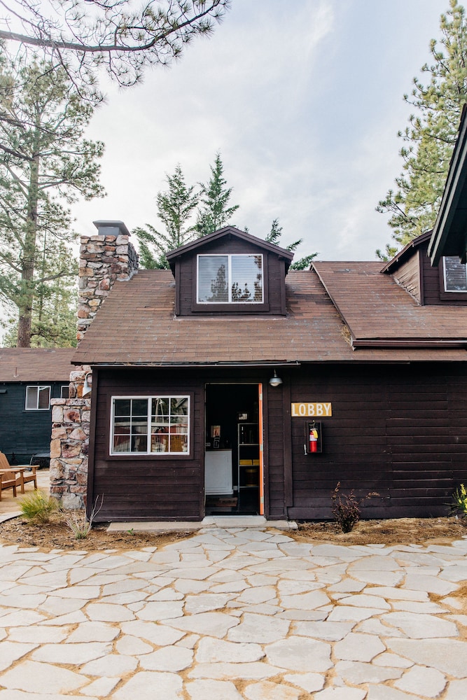 Noon Lodge at Mallard Bay - photo 2