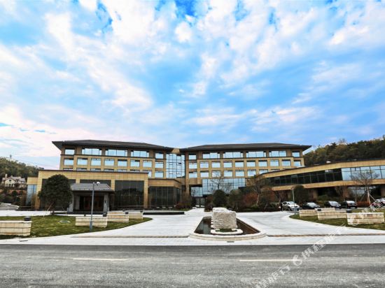 Fubang Sunhu Hotel in Ningbo, People's Republic of China