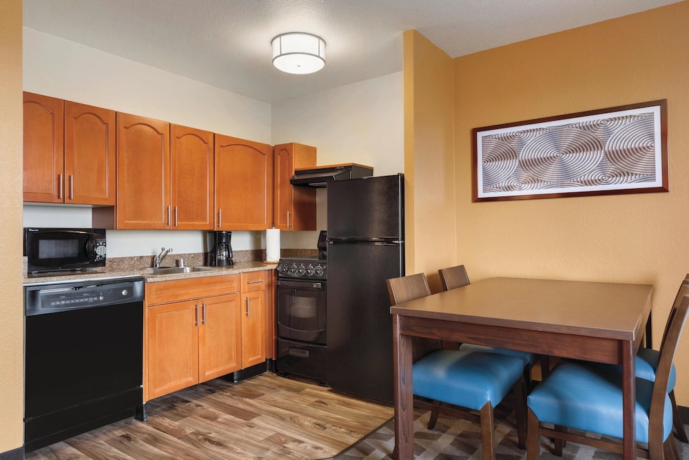 TownePlace Suites by Marriott Boulder Broomfield Interlocken - photo 13