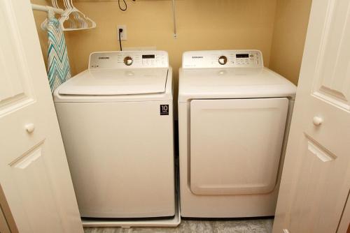 Bonne Mer by Oak Island Accommodations - photo 5