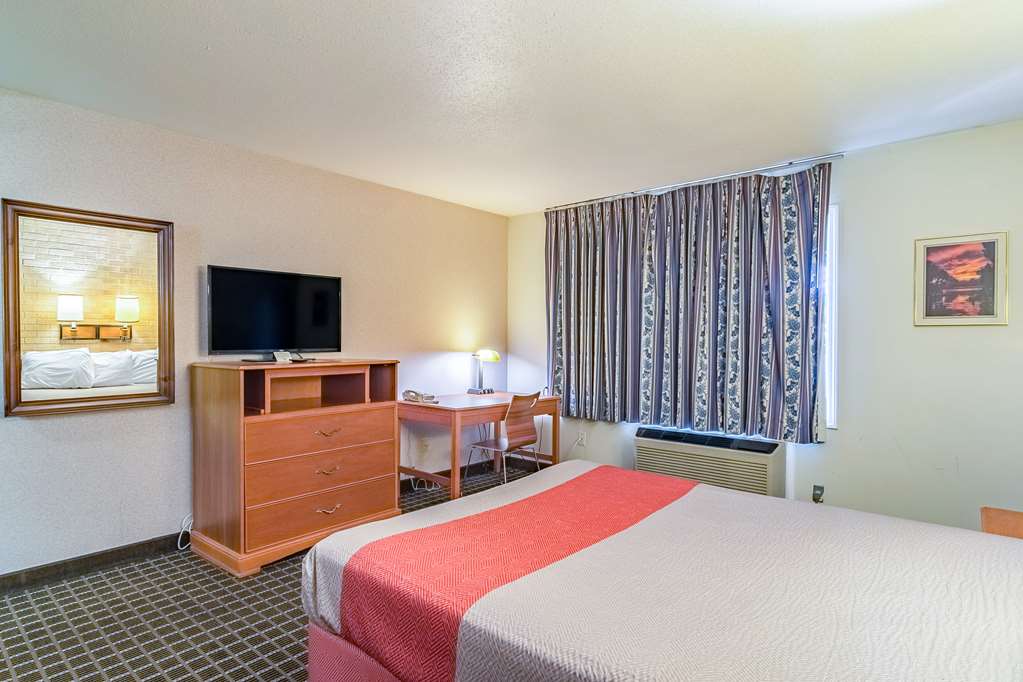 Motel 6 Grand Rapids MI Northeast - photo 14