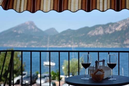 Appartamento Marilu Lake View — 4-Star Luxury Hotel in Brenzone, Italy