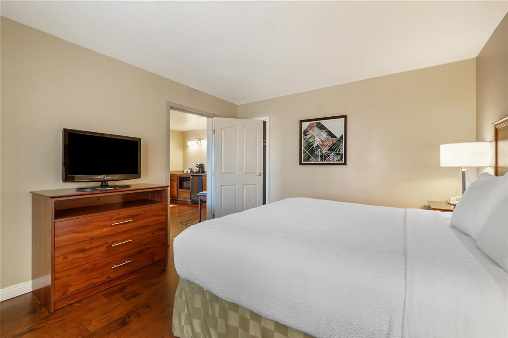 Best Western Plus John Jay Inn & Suites - photo 25