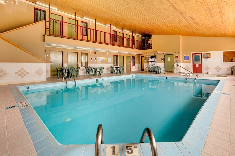 Fireside Inn and Suites - photo 39