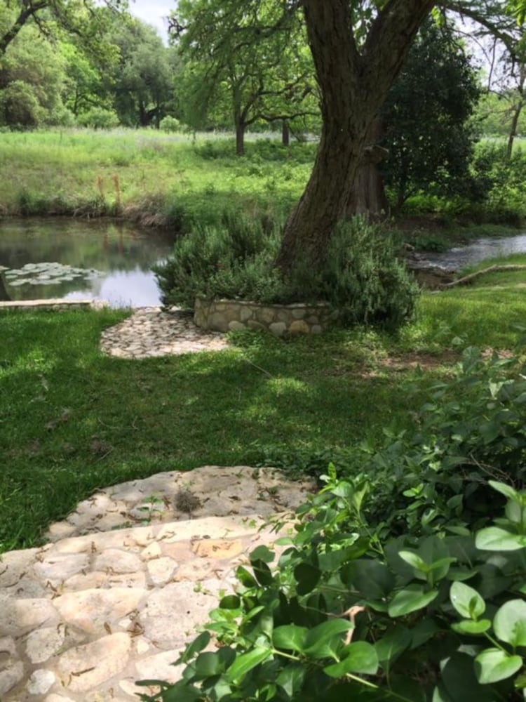 Frio Springs Lodges - photo 46