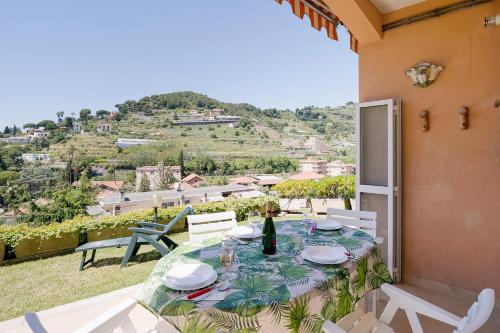 GuestHost Into the Green Bordighera Garden House — 4-Star Luxury Hotel in Bordighera, Italy