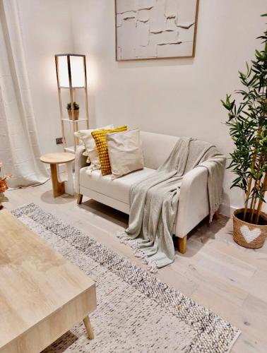 Modern 2bed Sutton — 4-Star Luxury Hotel in Sutton, United Kingdom