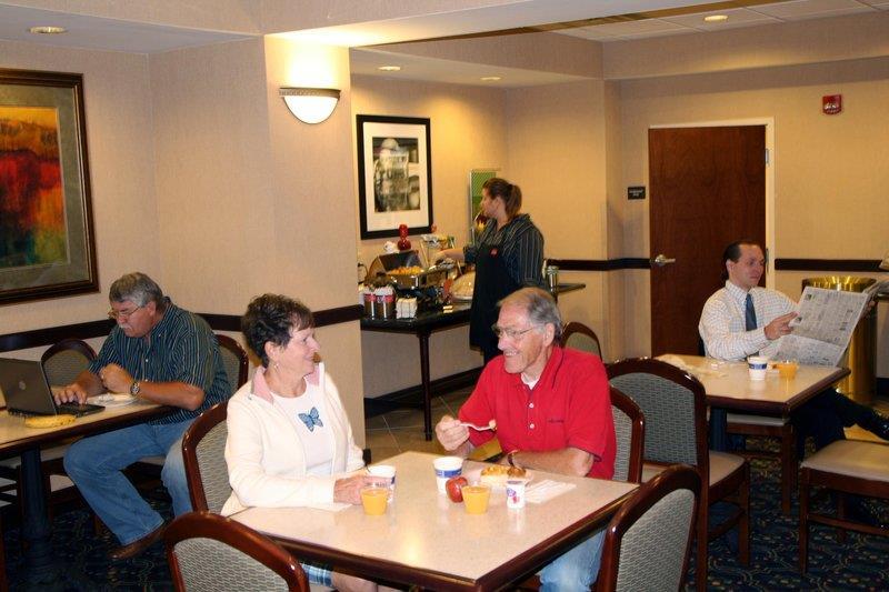 Hampton Inn Maysville - photo 18