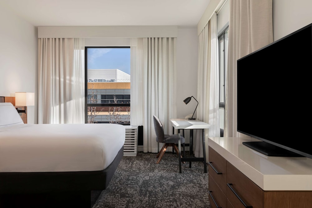 The Fort Sutter Sacramento Tapestry Collection by Hilton - photo 6