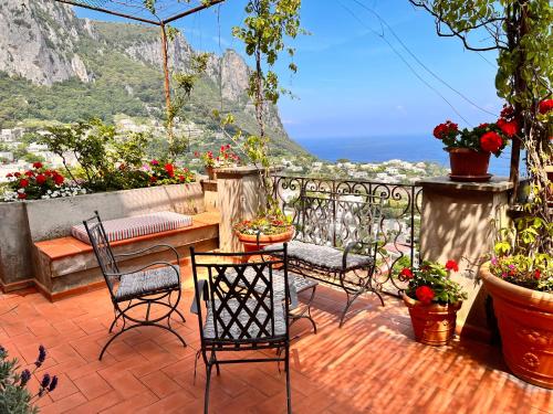Villa Castello Apartments Capri — 4-Star Luxury Hotel in Capri, Italy