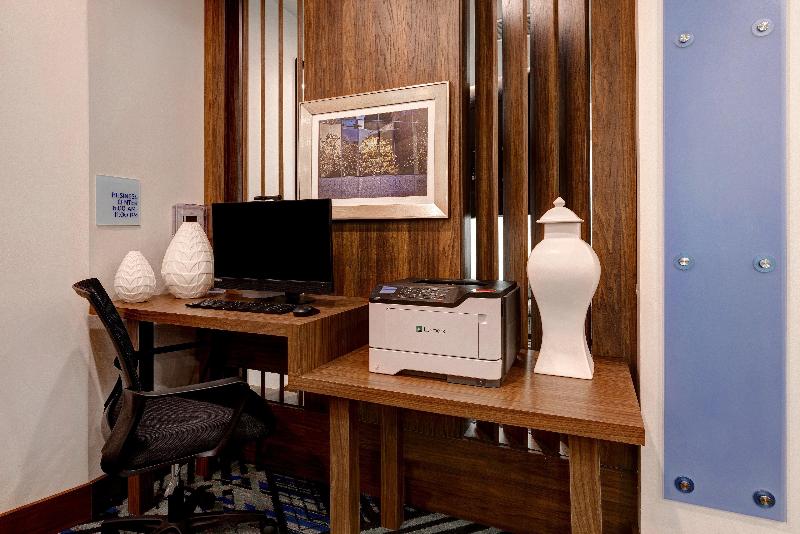 Holiday Inn Express & Suites Grand Rapids South Wyoming by IHG - photo 14