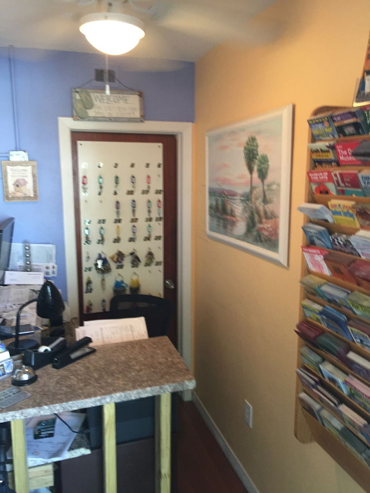 Amber Tides Motel - photo 2
