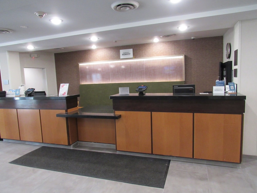Fairfield Inn & Suites by Marriott Fort Wayne - photo 8