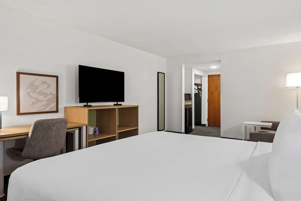 Spark by Hilton Port Wentworth Savannah - photo 22