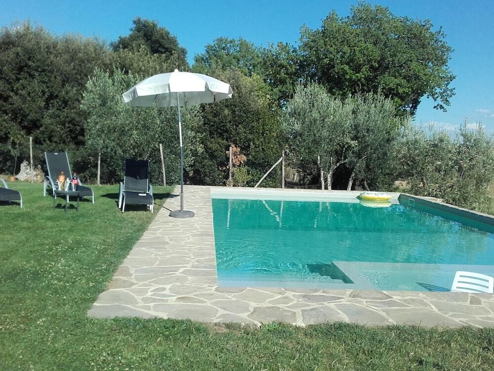 Rustic Charm Modern Comfort — 4-Star Luxury Hotel in Cortona, Italy