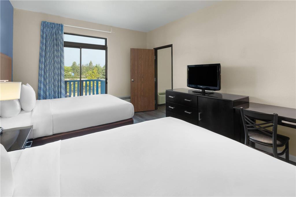 Days Inn by Wyndham Mackinaw City Bridgeview Area - photo 32
