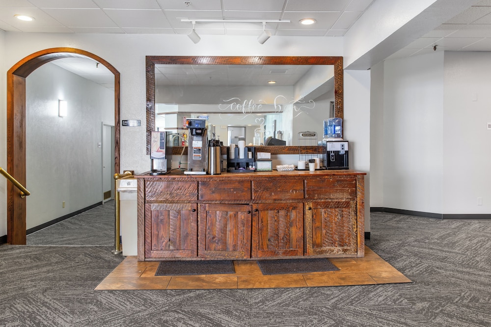 Studio 6 Suites Butte MT I 90 I 15 - photo 20