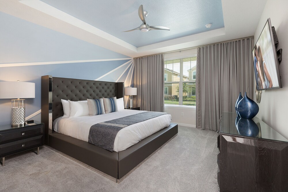 Solara Resort Luxury 9 Bedroom Homes - photo 5