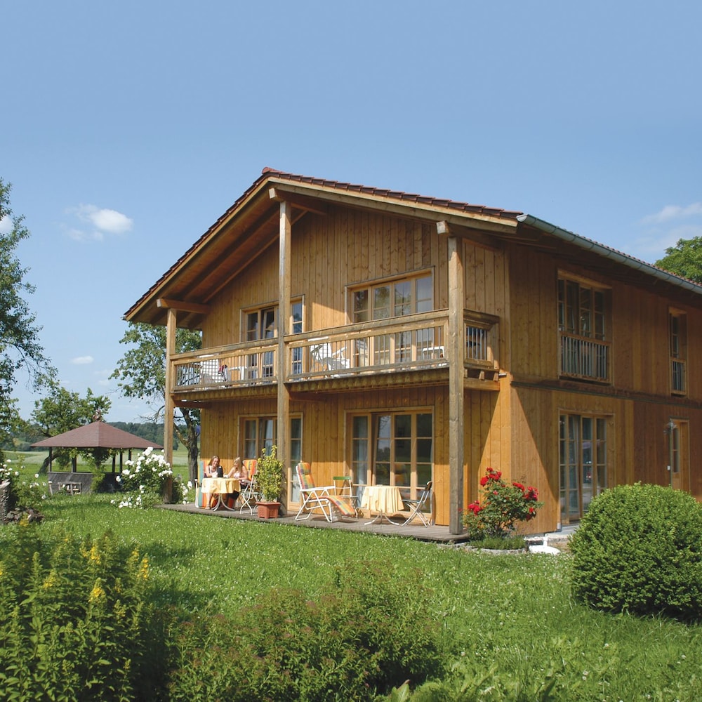 Niederauer Hof — hotel in Neubeuern