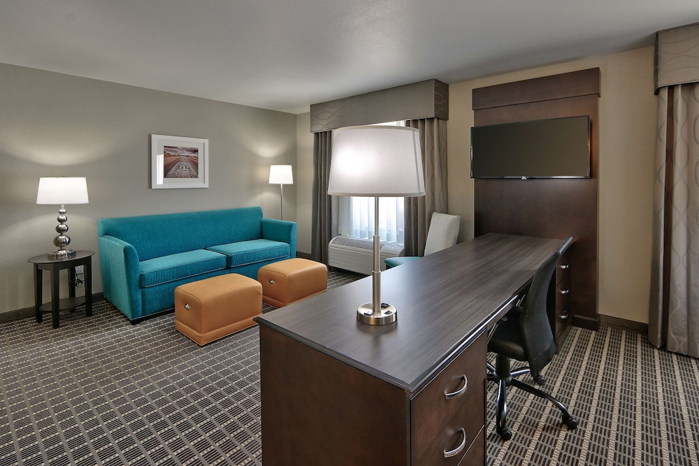 Hampton Inn & Suites Albuquerque Airport - photo 20