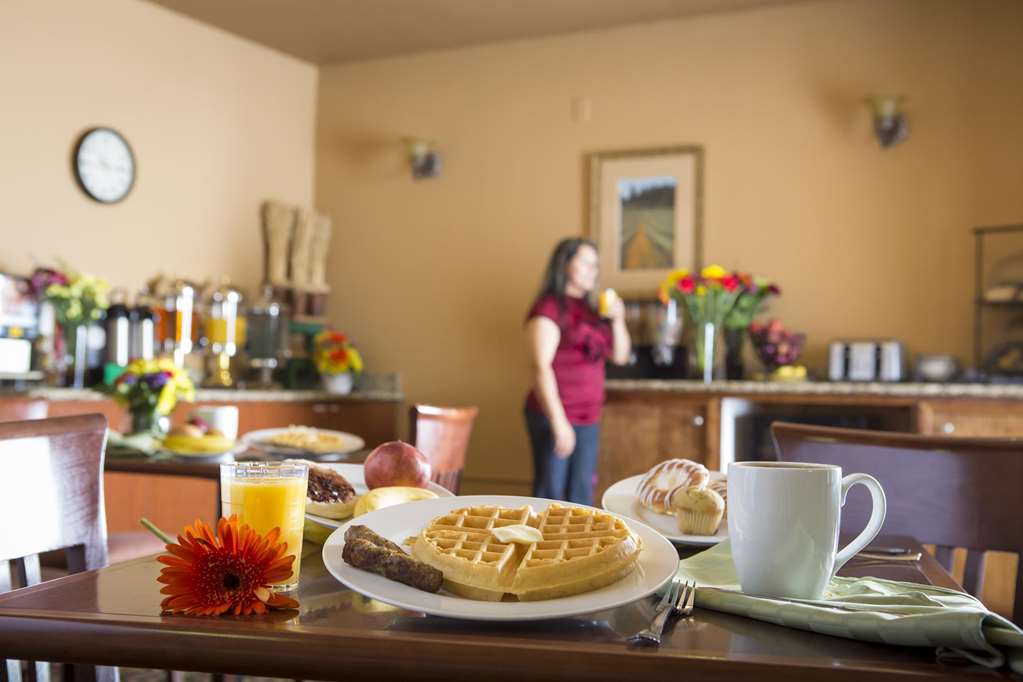 Red Lion Inn & Suites McMinnville - photo 19