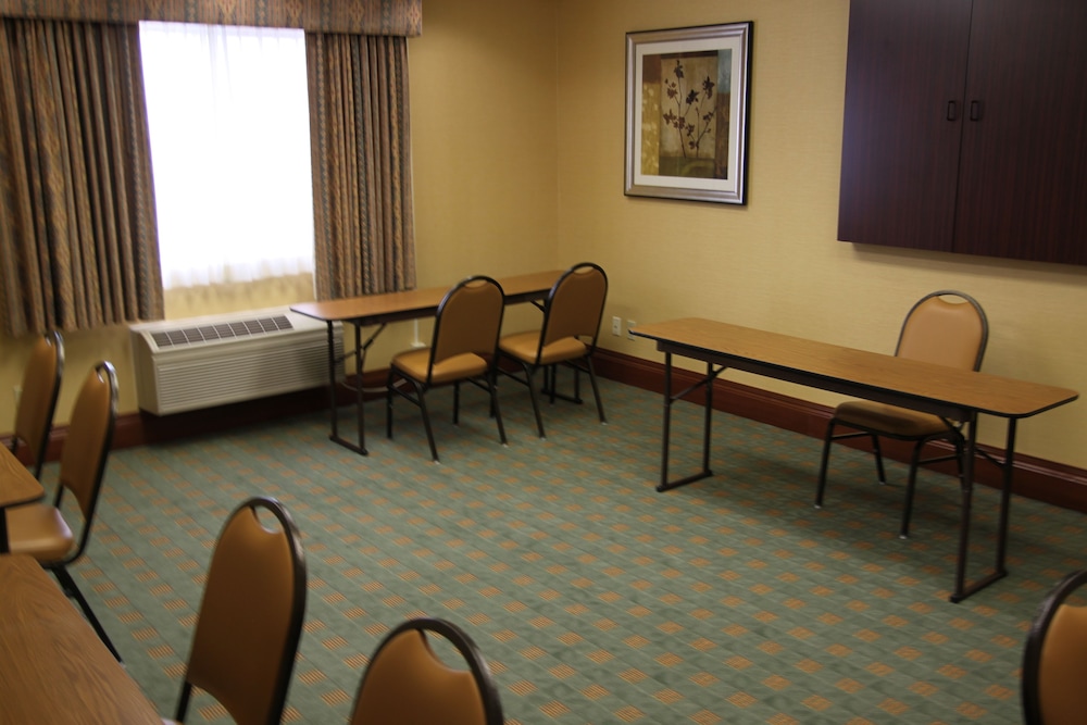 Hampton Inn & Suites Chillicothe - photo 65