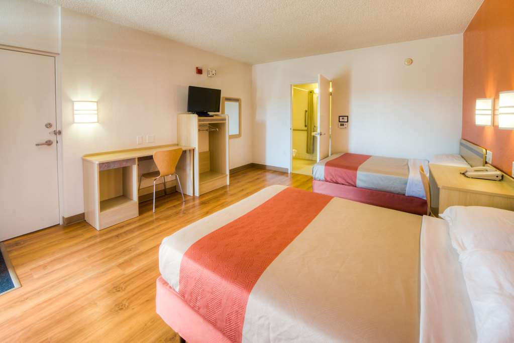 Motel 6 Niantic CT New London - photo 17