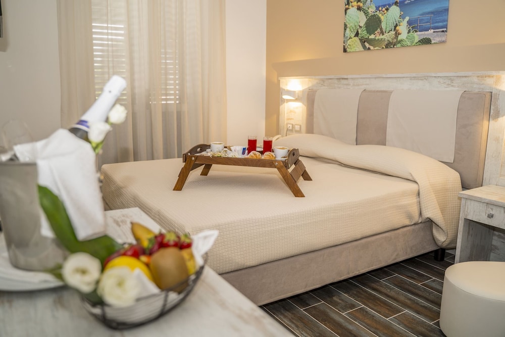 Hotel Dolcestate — Campofelice Di Roccella — photo 5