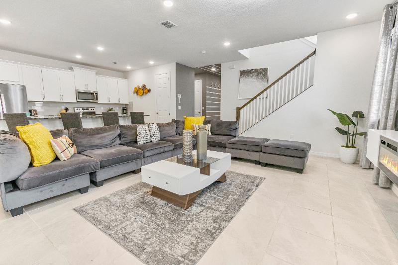 Solara Resort Homes and Townhomes - photo 31