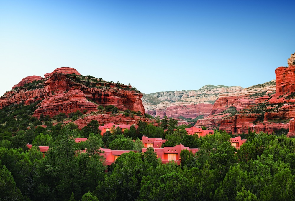 Enchantment Resort - photo 2