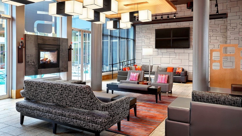 Aloft New York LaGuardia Airport - photo 10