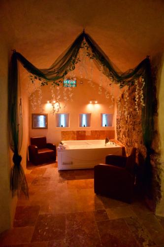 Les Secrets du Fort Love Room unique in Albertville, France