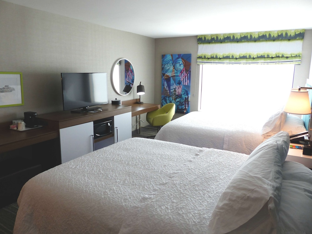Hampton Inn Paramus - photo 20