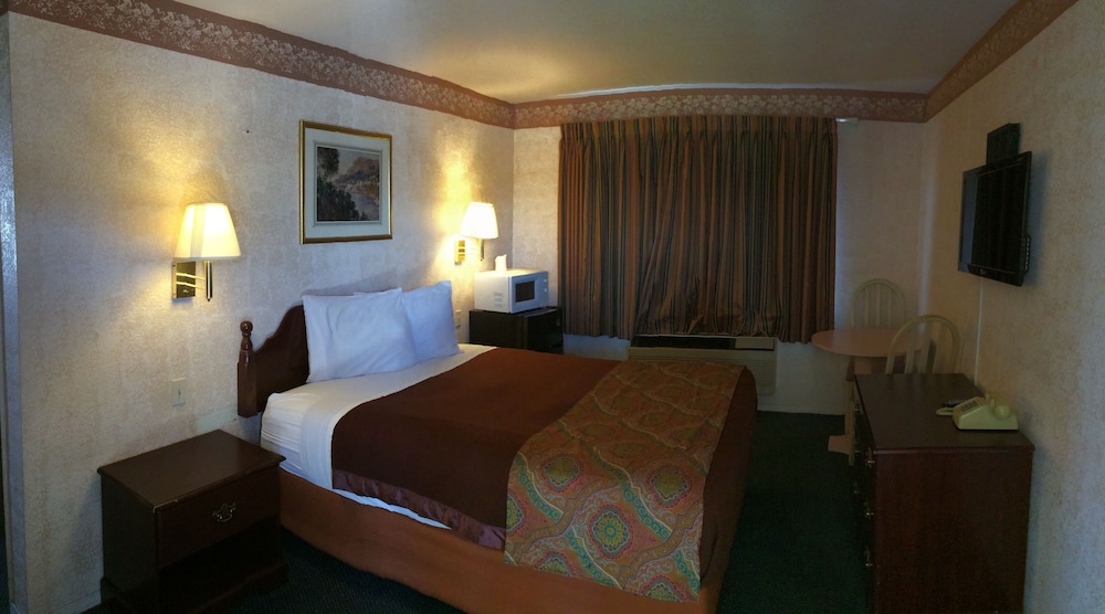 Budget Inn Barstow - photo 3