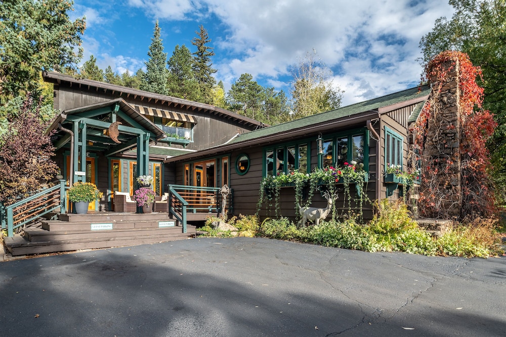 Highland Haven Creekside Inn - photo 193