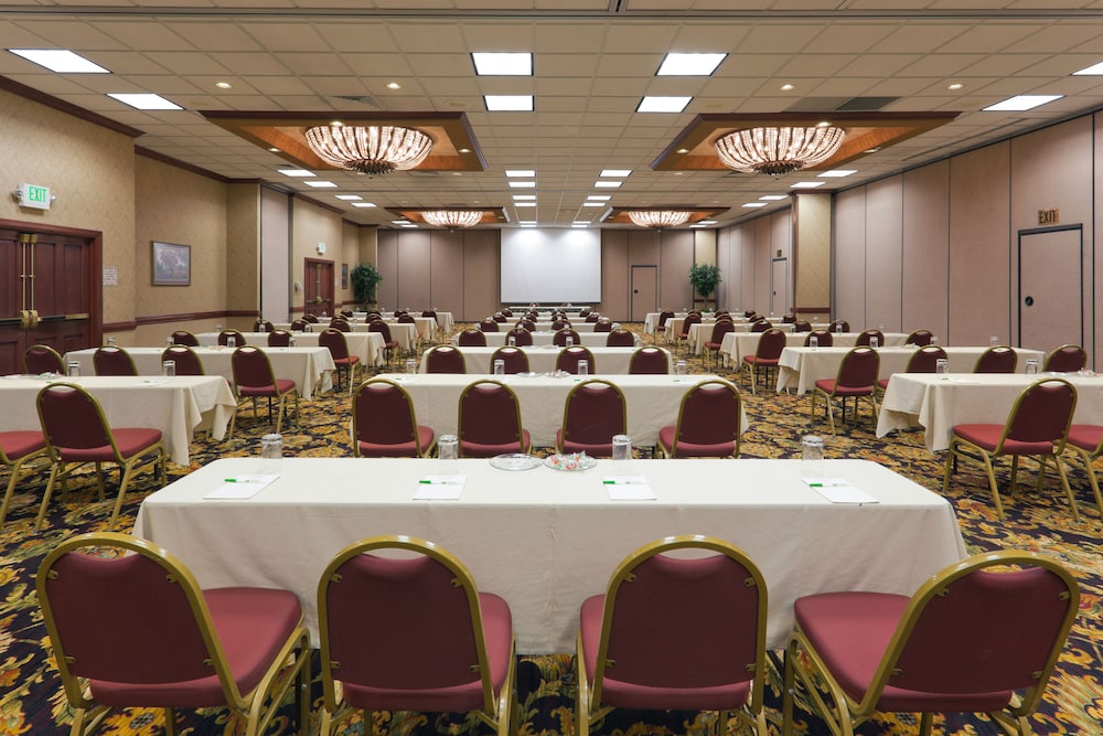 Holiday Inn Sacramento Downtown Arena by IHG - photo 43