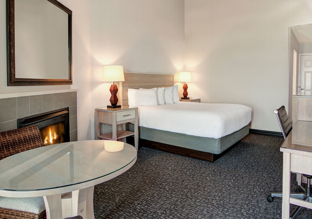 Hallmark Resort Newport - photo 20
