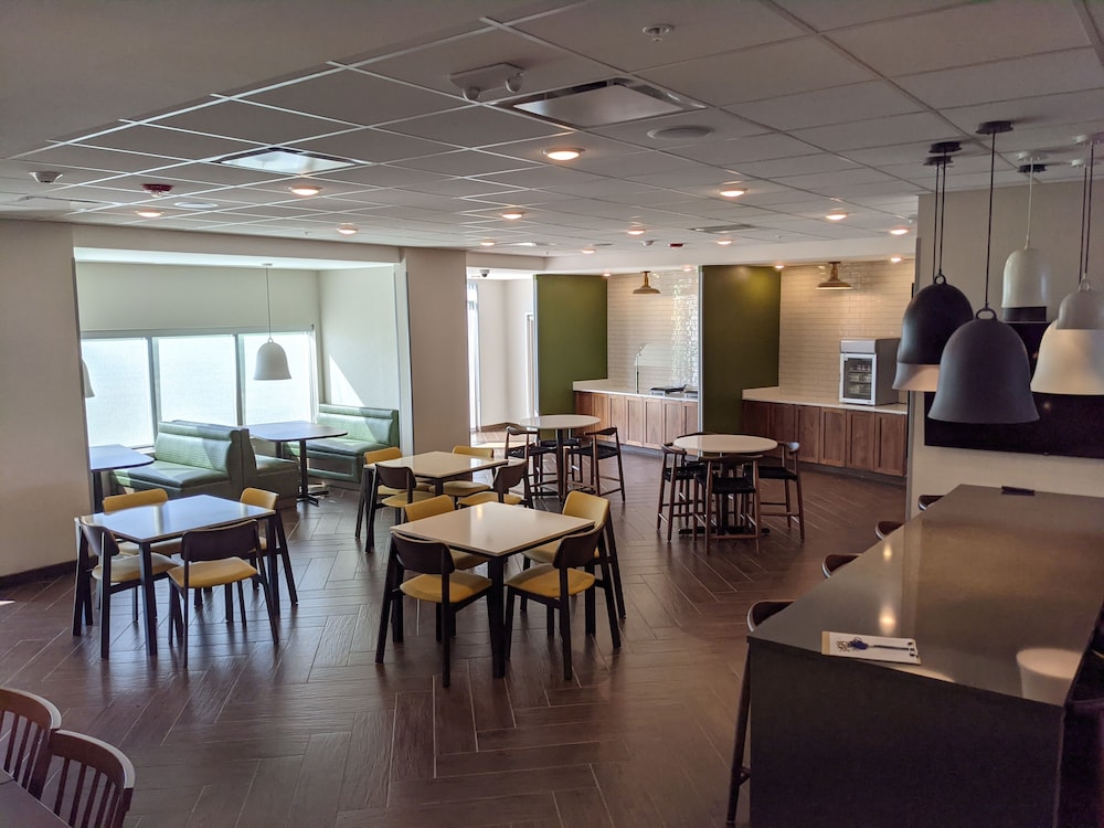 Fairfield Inn & Suites by Marriott Lincoln Crete - photo 22