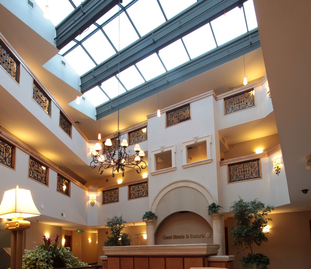 Coast Anabelle Hotel - photo 3