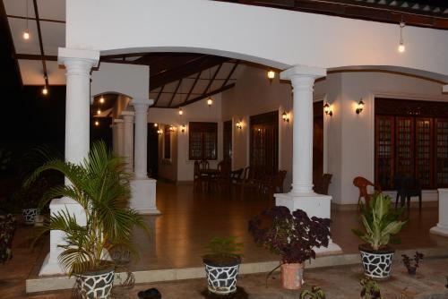 Hotel Mihintale