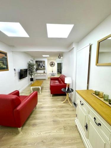 Parisian Spacious 70m2 Flat Near Eiffel Tower - last minute hotel in Paris