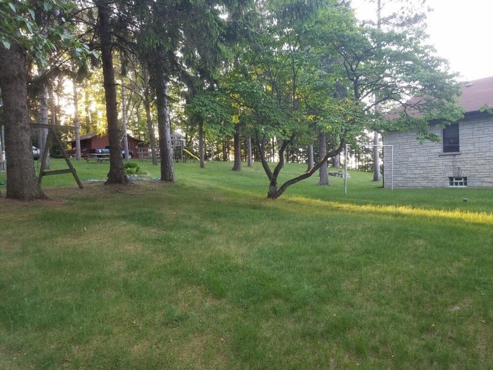 Old Stoneys Resort Bass Cabin - photo 10