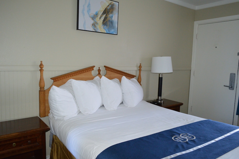 Travelodge by Wyndham Fort Bragg - photo 21