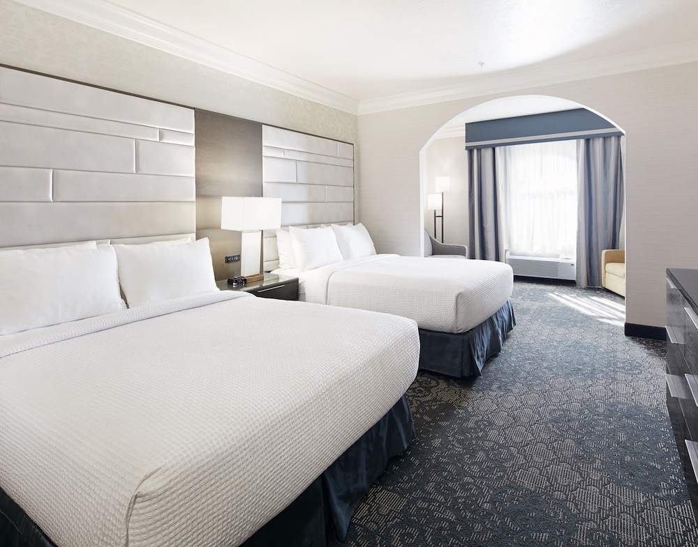 Best Western Plus Abbey Inn - photo 5