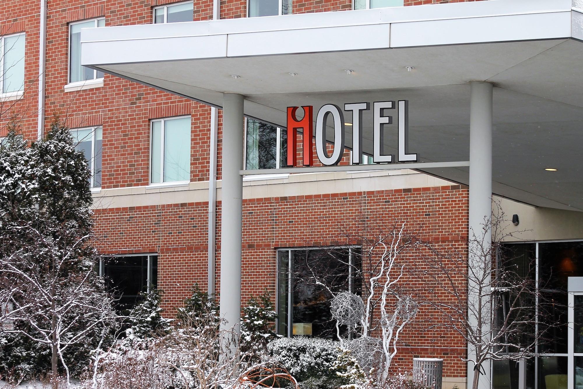I Hotel And Illinois Conference Center - carbon neutral hotel in Champaign