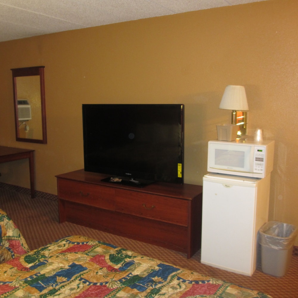 Riverside Suites - photo 21