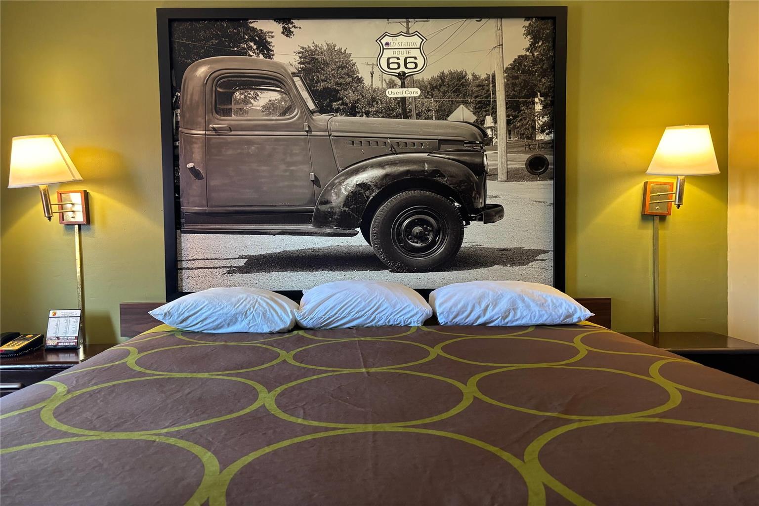 Super 8 by Wyndham Normal Bloomington - photo 22